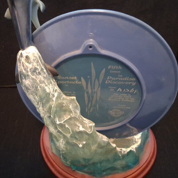 The Bradford Exchange Paradise Discovery Series Vintage Collector Plates - Picture 4 of 9